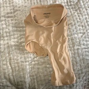 Skims Asymmetrical Solution Short S/M
